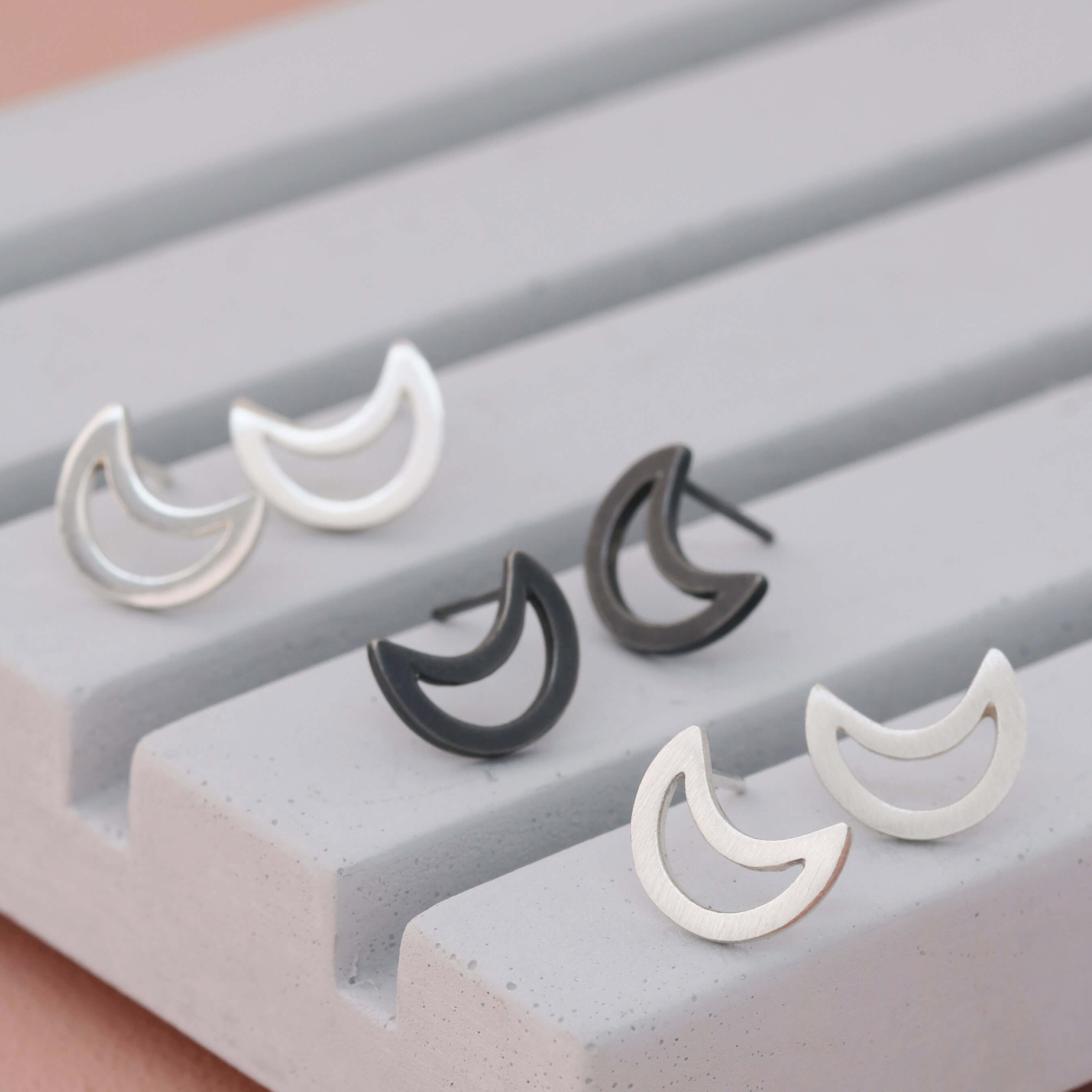 Moon shape earrings