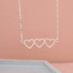 minimalist heart necklace